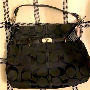 COACH - Black Shoulder Bag